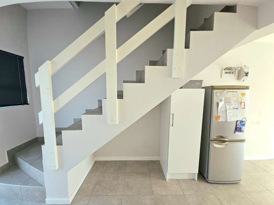 2 Bedroom Property for Sale in Stratford Green Western Cape